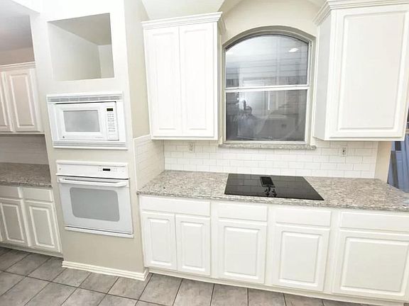 5th image of 3733 Cottonwood Springs Dr