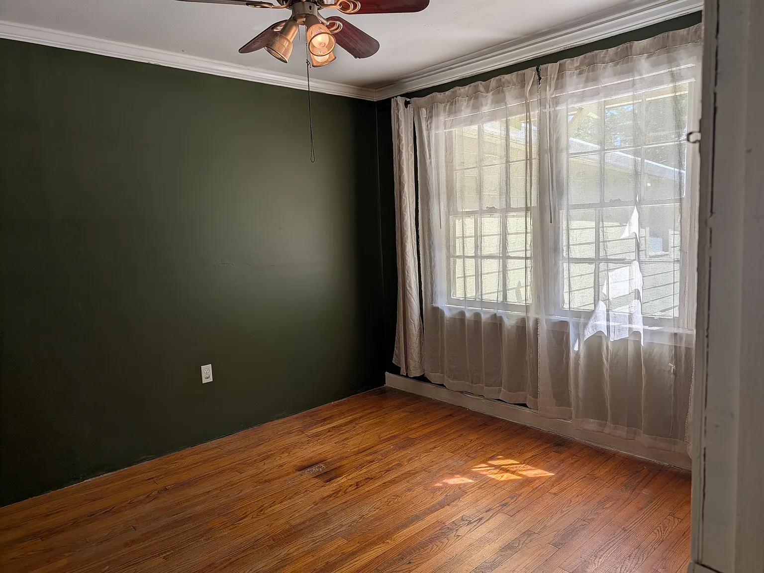 Bedroom #1