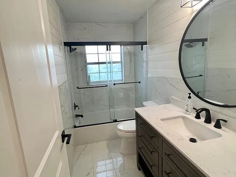 3663 NE Barbara Dr — Photo 5