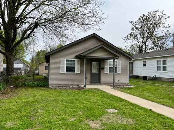 1709 W 4th St, Joplin, MO 64801