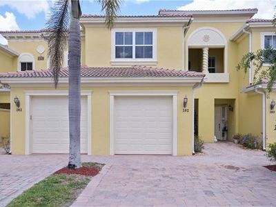 1320 Mariposa Cir APT 202, Naples, FL, 34105