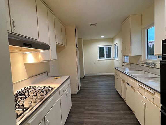 3rd image of 15629 Alwood St #1
