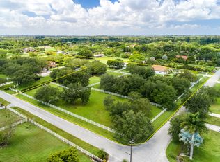 17420 SW 61st Ct, Southwest Ranches, FL 33331