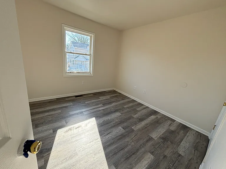 679 W Main St — Photo 7