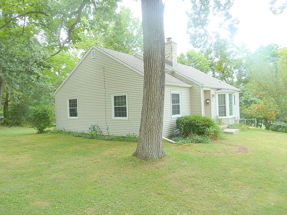 4th image of 227 3rd STREET