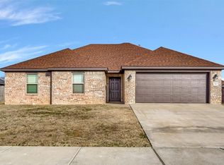 804 Mulberry St, Gravette, AR 72736