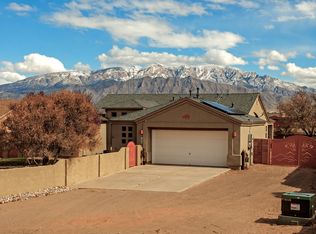 1324 Monterrey Rd NE, Rio Rancho, NM 87144
