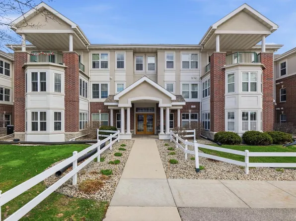 8510 Greenway Boulevard #303, Middleton, WI 53562