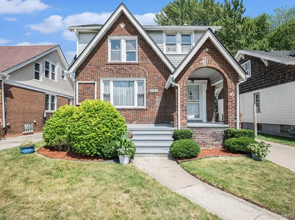 5968 Chalmers St, Detroit, MI 48213