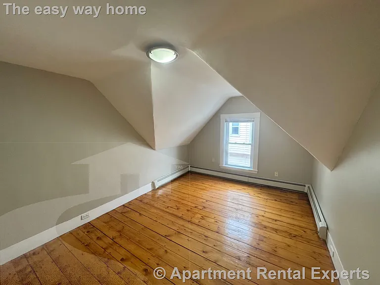 28 Francesca Ave — Photo 4