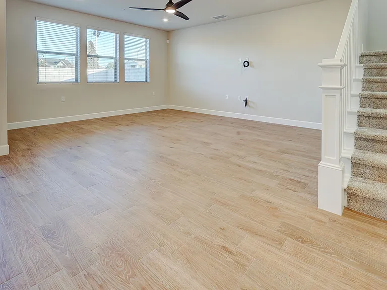 8660 N Haring Dr — Photo 4