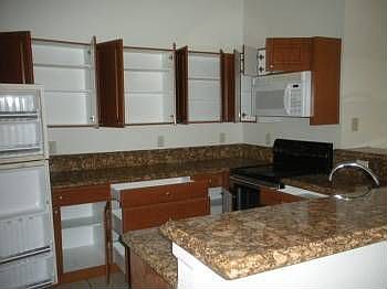 5th image of 225 N C St