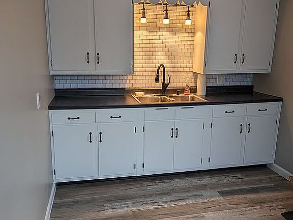 2nd image of 495 Dyas Dr