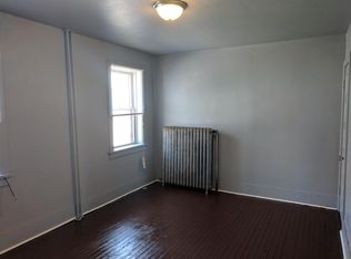 1361 12th Ave APT 3, East Moline, IL 61244