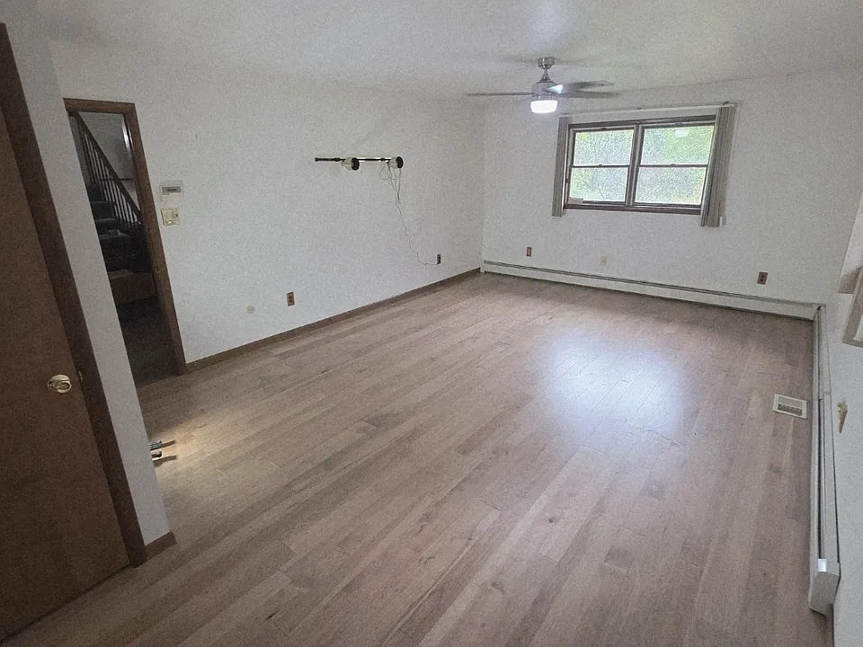 300 Angora Rd