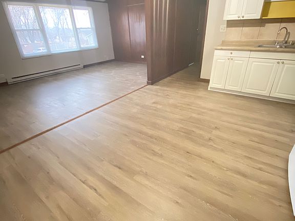 4th image of 5340 Rose Ave #A