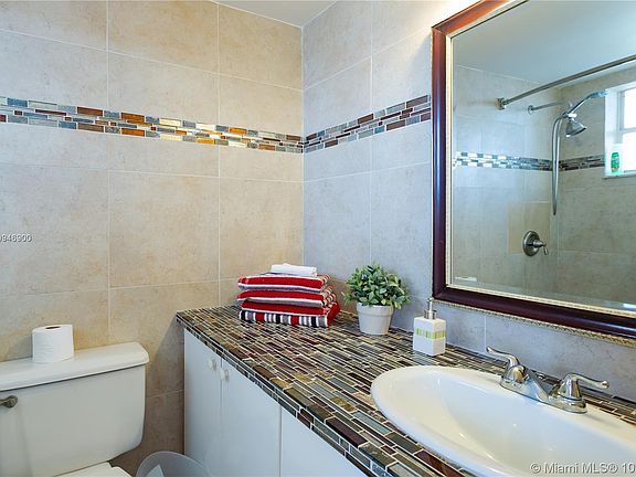 5th image of 7904 West Dr APT 815