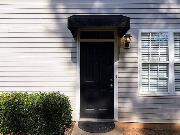 Entry detail.