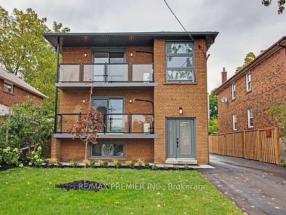 3rd image of 52 Vanevery St Unit 2