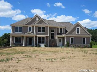 7620 Arbor Gln, Victor, NY 14564