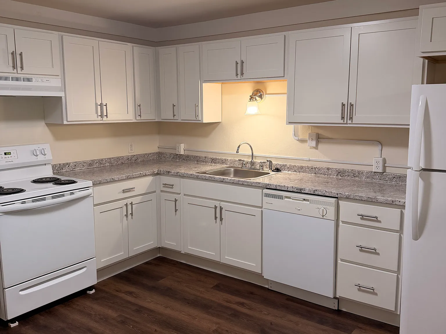 2 bed, 1300 sqft, $1,020 — Photo 1