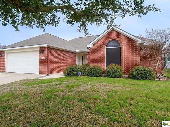 2nd image of 2716 Blue Meadow Dr