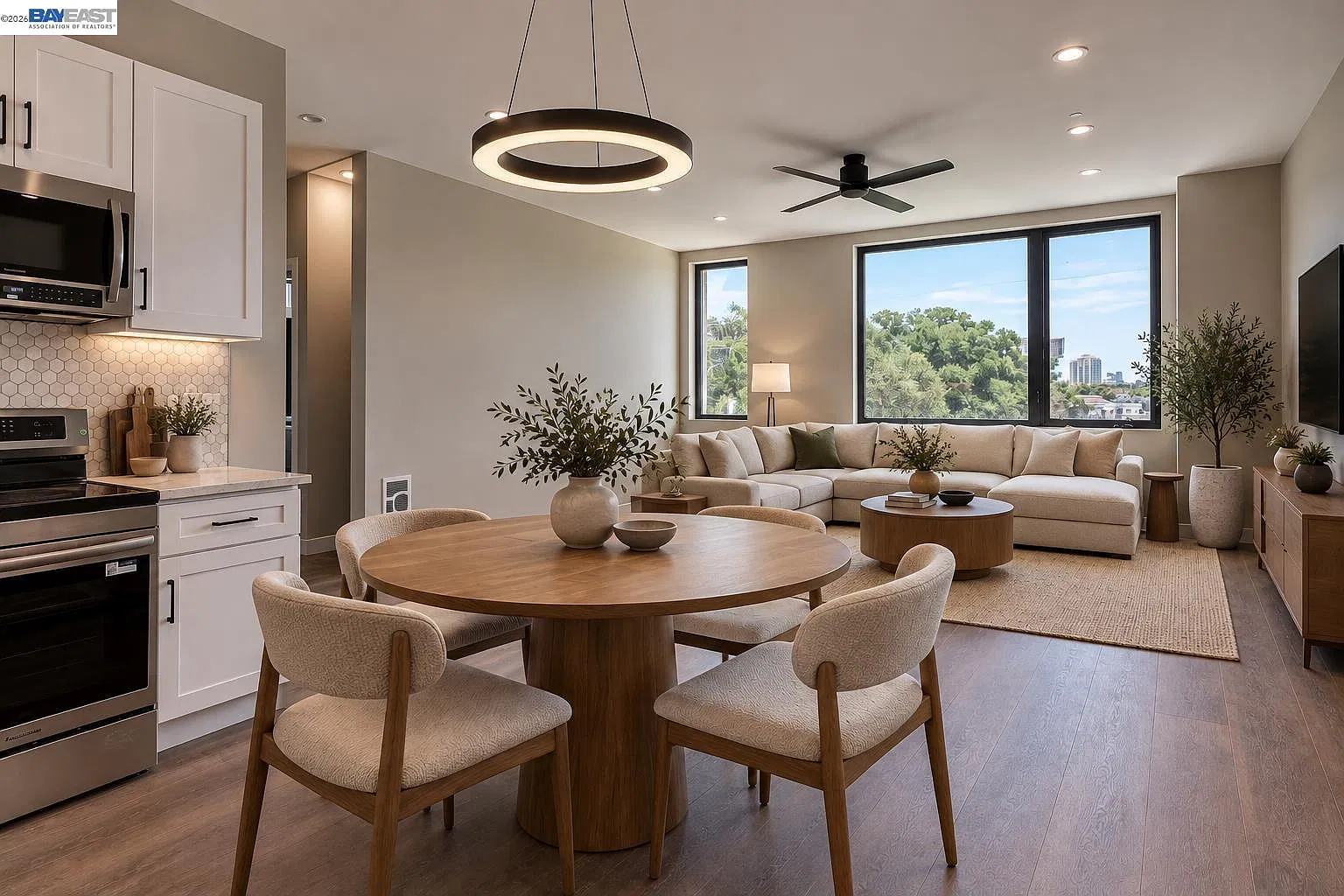 2 bed, 1011 sqft, $4,300 — Photo 1