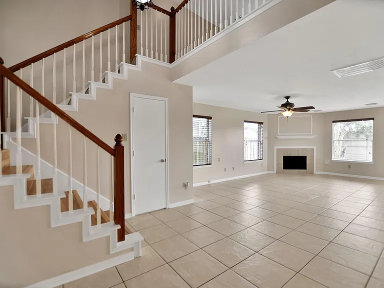 2939 Sailors Moon Dr — Photo 7