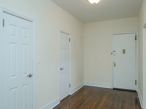 4th image of 590 E 3rd St APT 4A