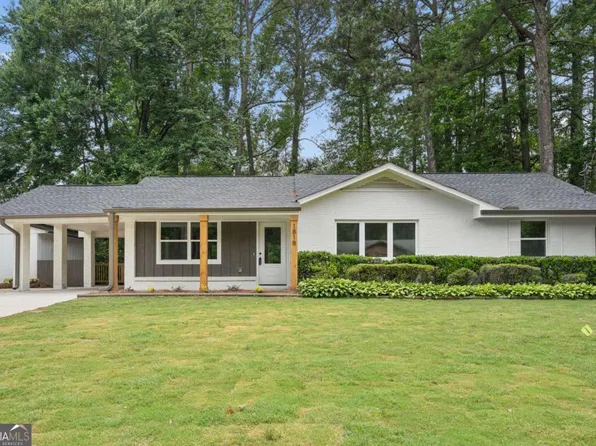 1818 Briarlake Cir, Decatur, GA 30033