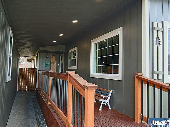 4th image of 820 W 11th St