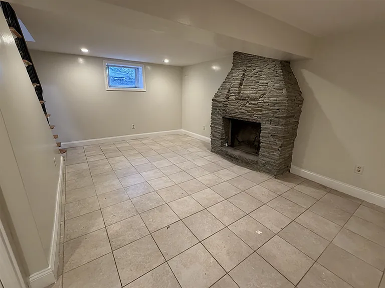 167 Summer St — Photo 25