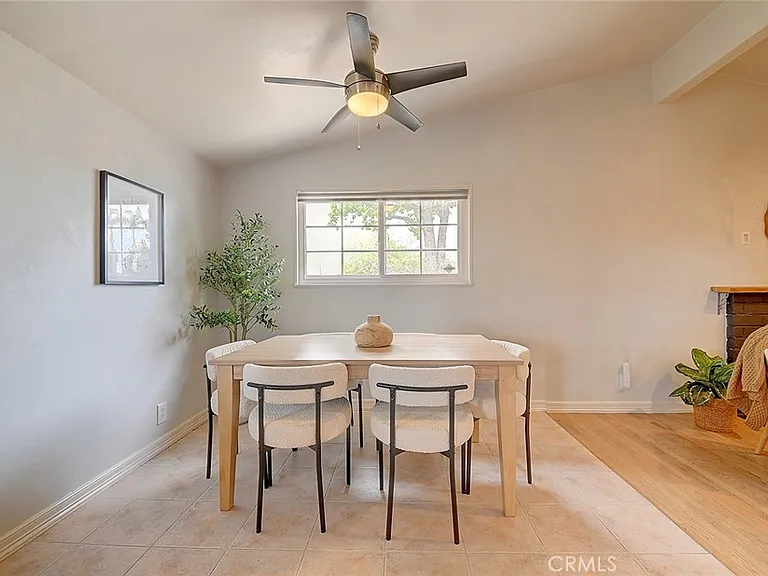2044 W Spruce Ave — Photo 17