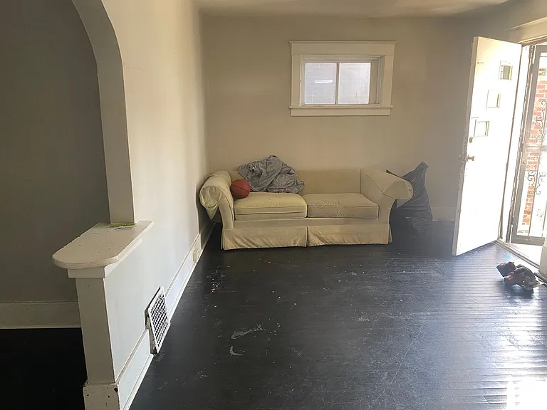 5931 Emma Ave — Photo 2