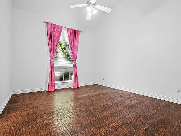 1125 Longford Cir — Photo 39