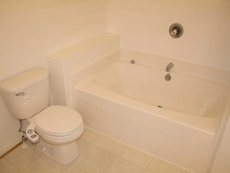 480 Thumper Dr #1 — Photo 12