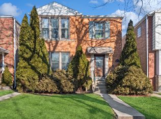2712 W Gregory St, Chicago, IL 60625