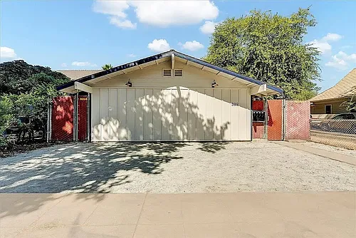 389 N Glenn Ave Photo 1