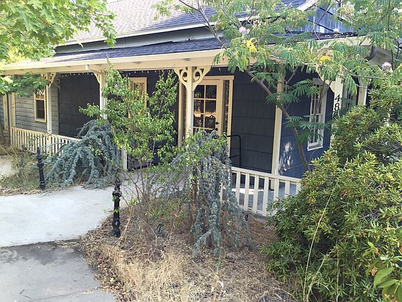 3rd image of 486 Saint Charles St