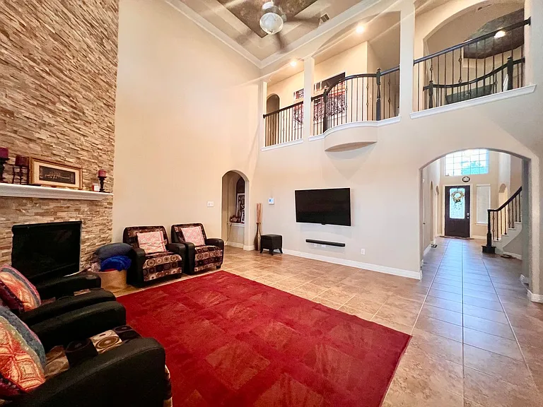 18607 Pelham Grove Ln — Photo 9