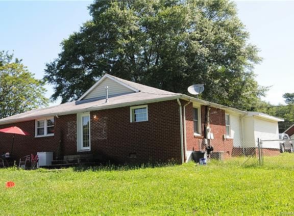 5th image of 611 Huss St