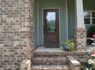 169 Abercorn Dr, Deatsville, AL 36022