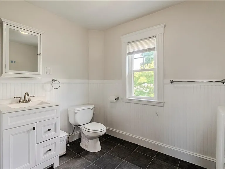 37 Sanborn Ave #SF — Photo 19