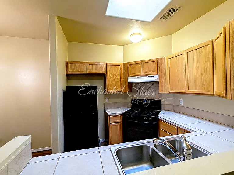 3051 Southern Blvd SE #B — Photo 10