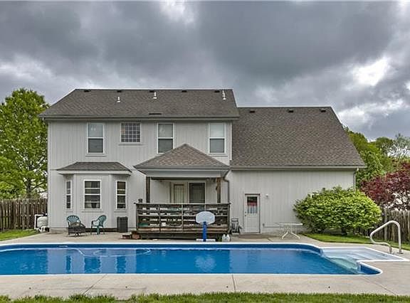 4th image of 3408 S Arrowhead Dr