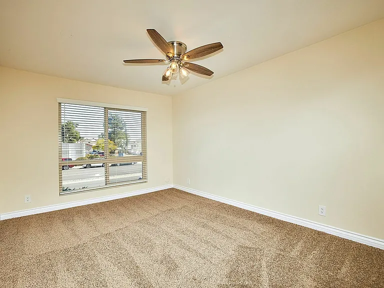 4290 Mount Abernathy — Photo 12
