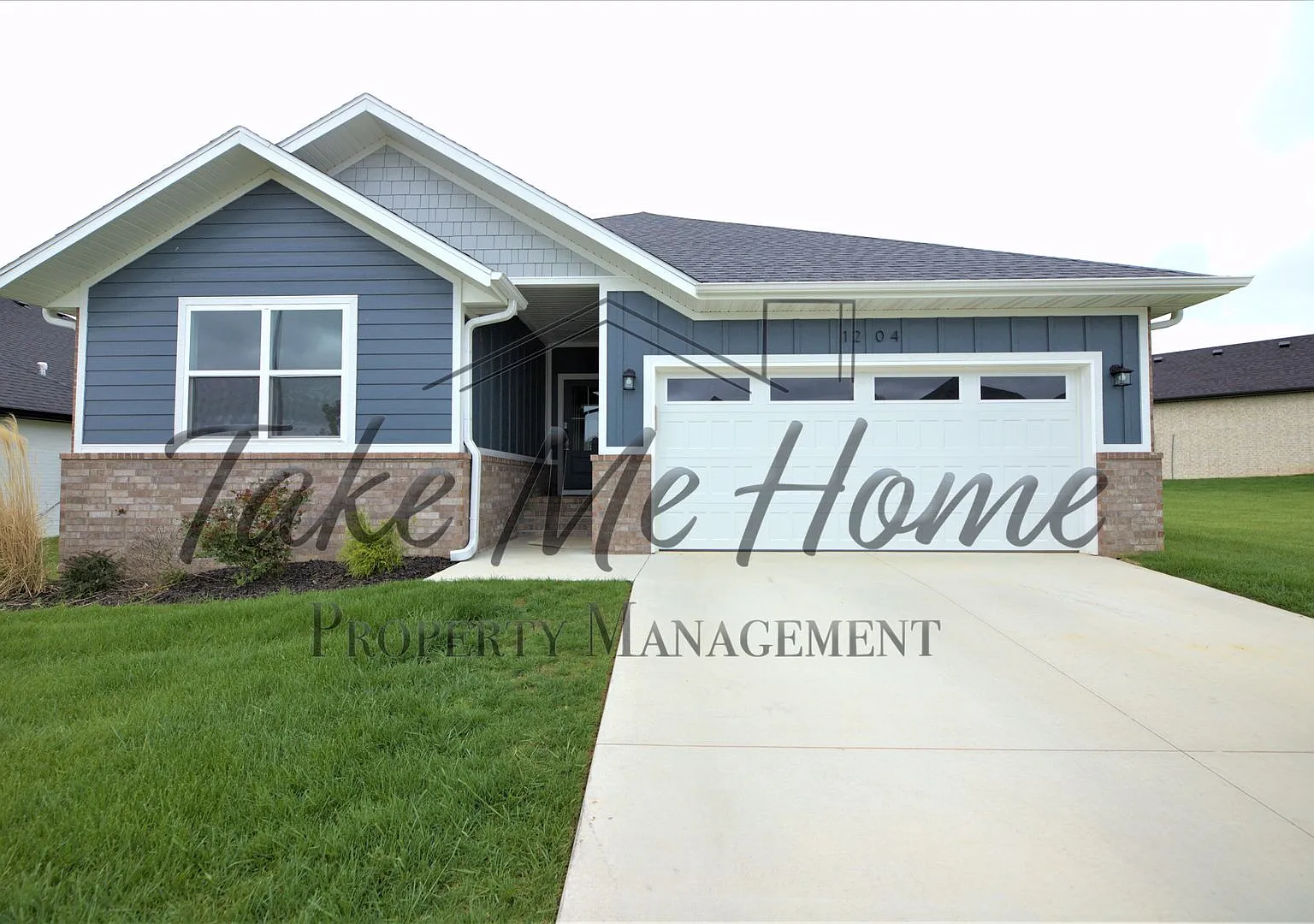 Gorgeous 3 bedroom in Nixa! — Photo 2