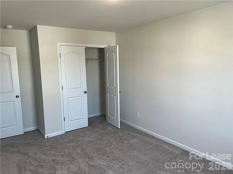 1015 Maylen Trce — Photo 13