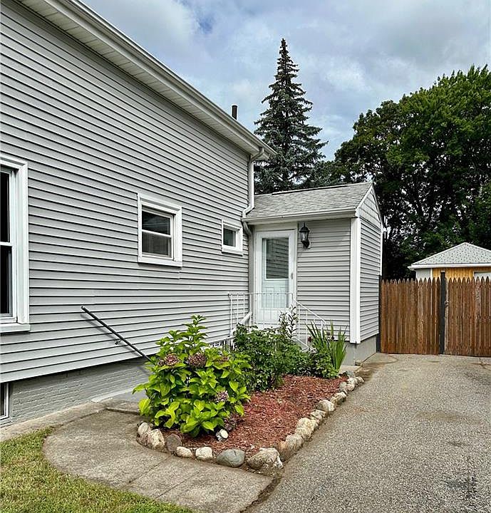 146 Darlingdale Ave, Pawtucket, RI 02861 Zillow
