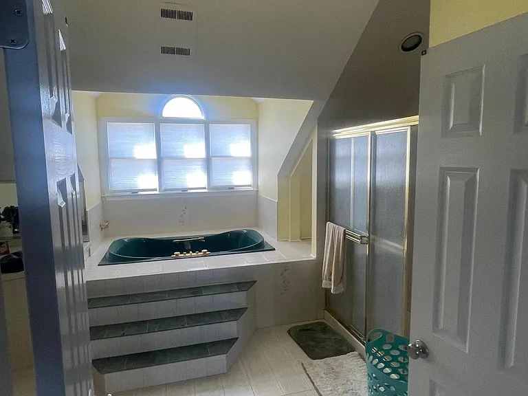 652 Princeton Ave — Photo 22